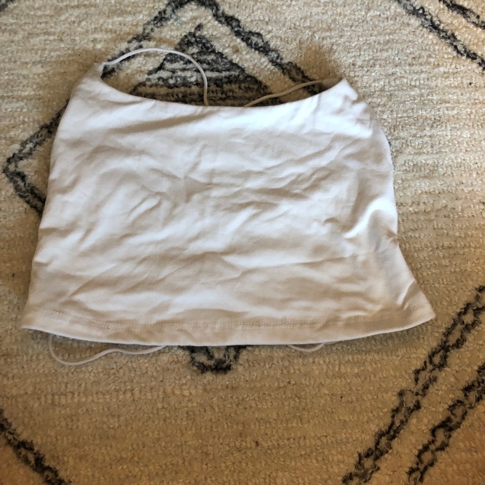 White Crop-Top